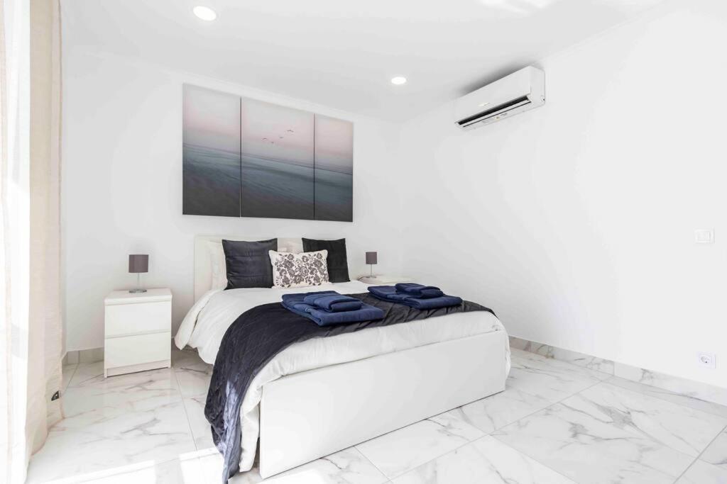 Modern Apartment Beach View Armação de Pêra المظهر الخارجي الصورة